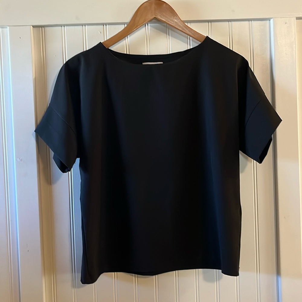 Albion Fit Business Casual Top size Small